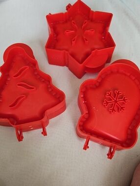 Red Holiday Cookie Cutter Set - 3 Pack